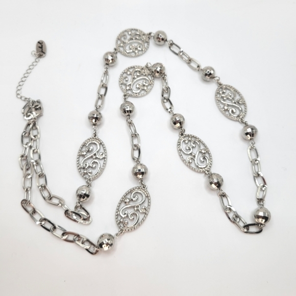 Jules B | Filigree Medallions Disco Balls Silvertone Necklace - Picture 3 of 9